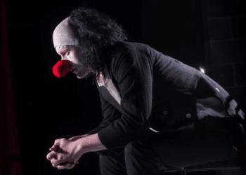 Stunning one-man show Scaramouche Jones will have you crying with laughter and sorrow