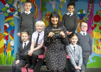 Stanwix School receive 100 Thank Yous award