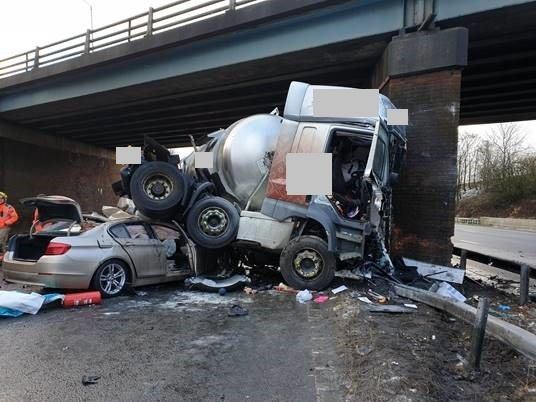 Carlisle man praised for helping lorry driver in M6 collision