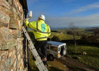EE launches 4G home broadband antenna to connect rural homes with superfast broadband
