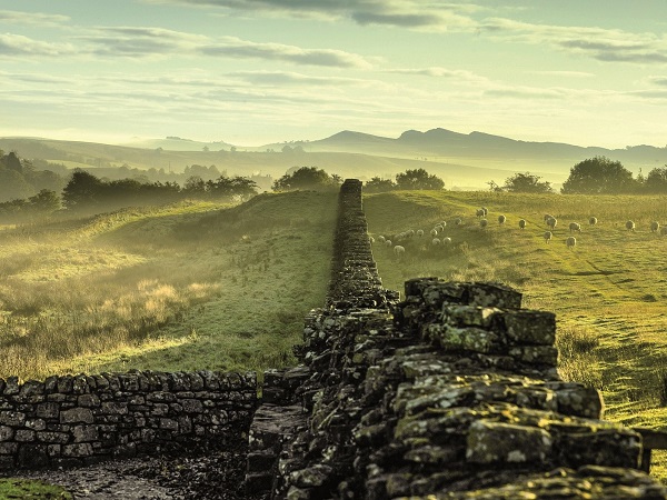 English Heritage awarded £239,000 to help people get involved in Hadrian's  Wall celebrations 