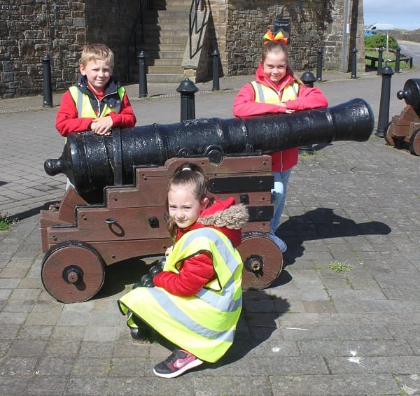 L-R: Cameron Burns, Sian Burns and Lexi Schwarzer