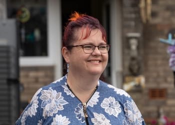 Former dental nurse overcomes disabilities to win volunteering award