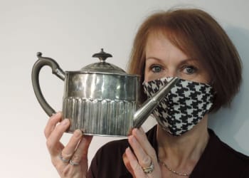 Wedgwood family teapot to go under the hammer