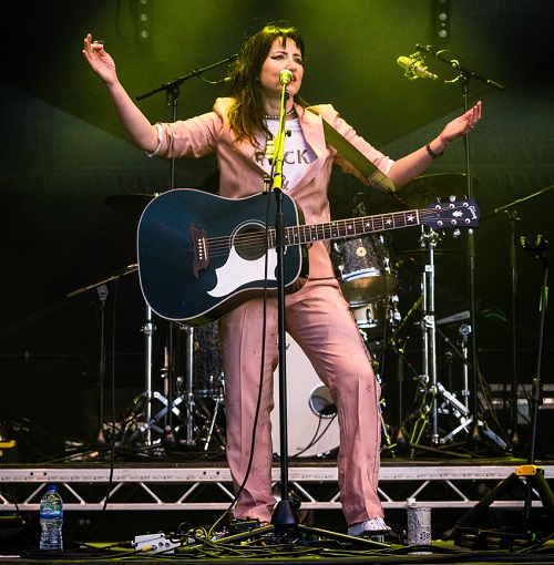 KT Tunstall on stage at the 2017 Keswick Mountain Festival