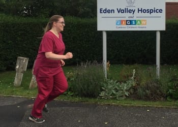 Hospice Doctor takes on Great North Run Solo challenge