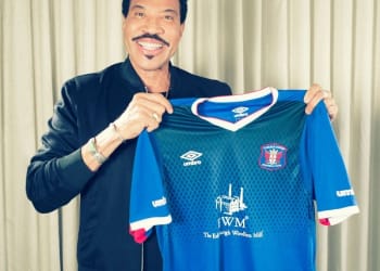 Lionel Richie shows support for Carlisle United F.C.