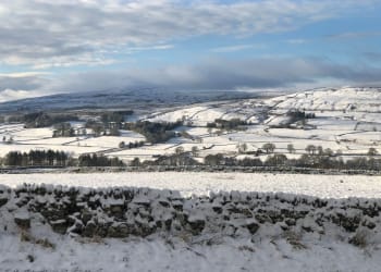 Warnings as heavy snow falls overnight