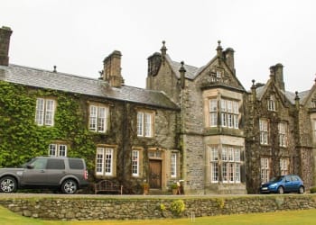 Country home opens its doors to cancer research fundraisers