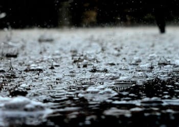 Health advice for people affected by flooding