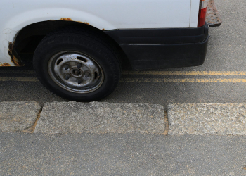 Plans for double yellow lines on Seaton roads endorsed
