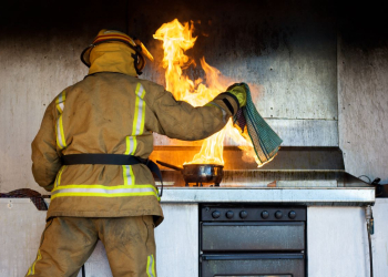 Keeping safe in the kitchen – the fire service’s top tips