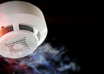 Make a new year’s resolution – test your smoke alarms every month in 2018