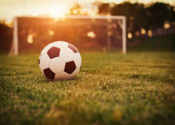 Louis Potts signs for Glossop North End