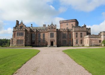 Castle’s oak pew panels among highlights of next Mitchells sale