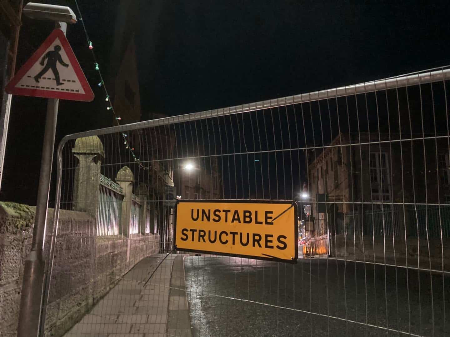 Cockermouth bridge closed to traffic and pedestrians