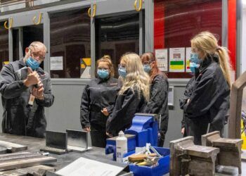 Encouraging women into the workshop at BAE Systems