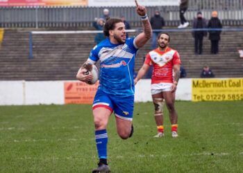 Almost 2,000 fans see Barrow’s victorious return to Championship