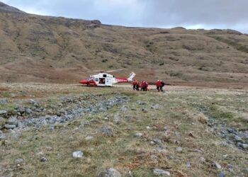 10-hour operation to rescue two men stuck on fells