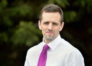 Doubt over ability to spot new coronavirus variants as COVID test sites close