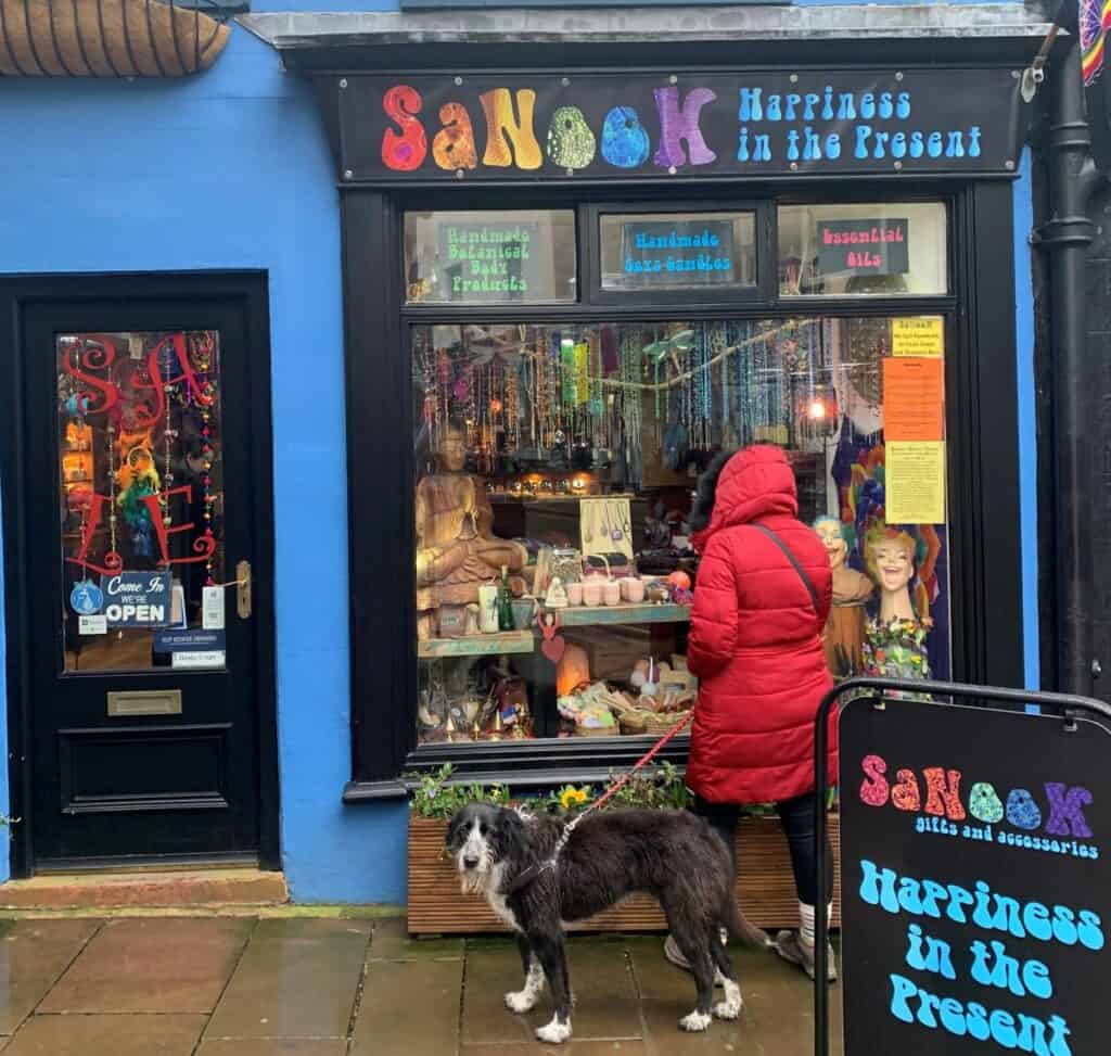 Sanook, Main Street, Keswick