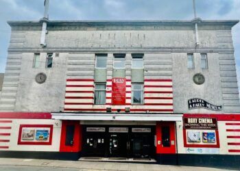 Campaign to save 85-year-old Roxy cinema gathers pace