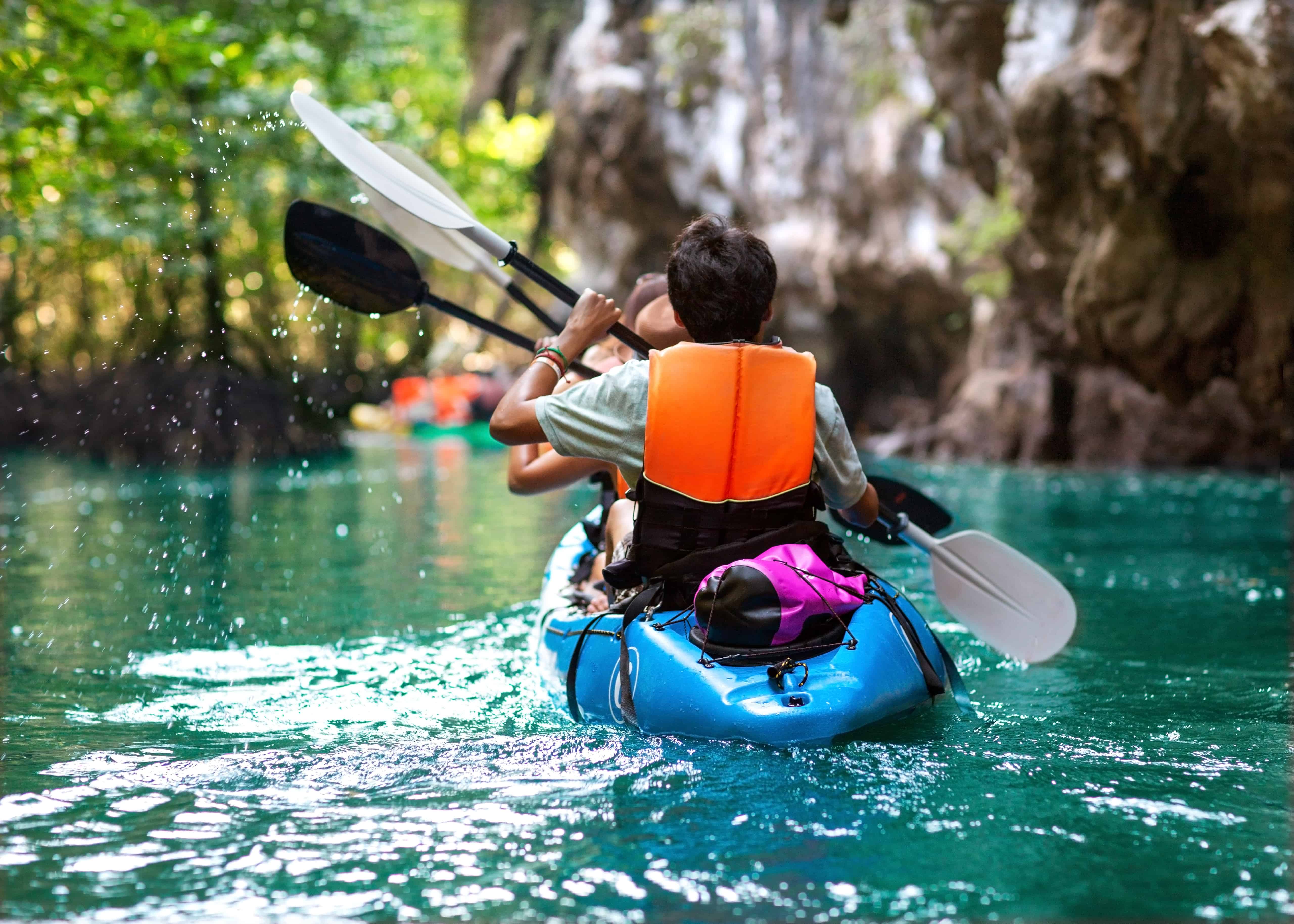 Children canoeing together