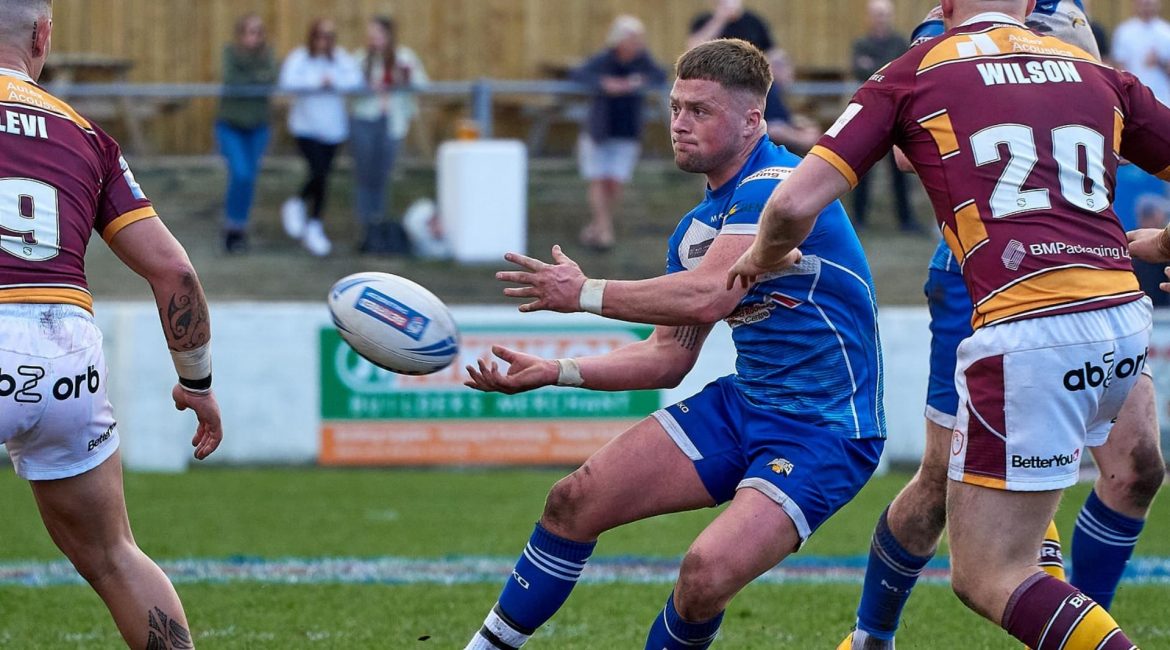 New deal for Ryan Johnston at Barrow Raiders cumbriacrack