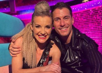 Helen Skelton needs your help to reach Strictly Come Dancing’s quarter final