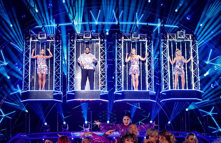 Strictly Come Dancing 2022,17-12-2022,Strictly Final,TX13,The Strictly Come Dancing 2022 Celebrity Finalists & Professional Dancers,LIVE SHOW,BBC,Guy Levy
