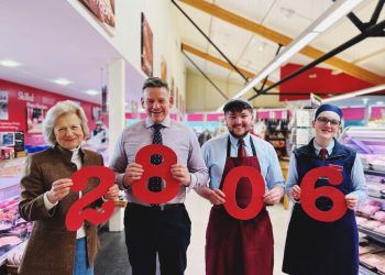 Cranstons raises over £2,800 for hospice