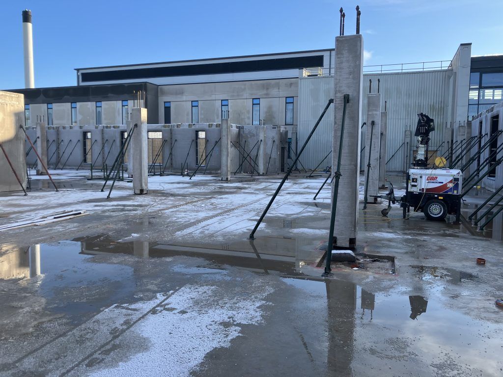 Electrical cable works, water and medical gas pipe work, to connect the extension with the existing hospital, is ongoing with the majority of the building services now ready for connection.