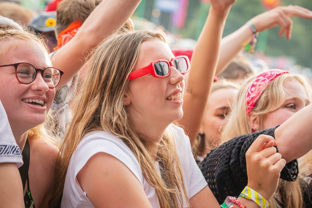 Thousands descend on Lowther Castle as Kendal Calling begins