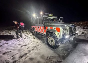 Lake District fell walkers get lost in deep snow