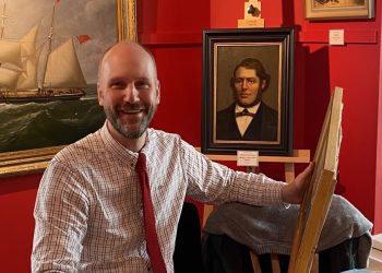 Free pop-up antiques valuation event